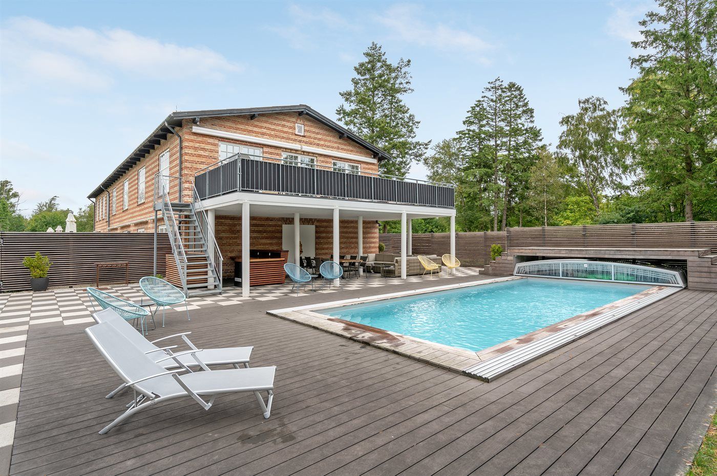 pool-hus-sommerhus